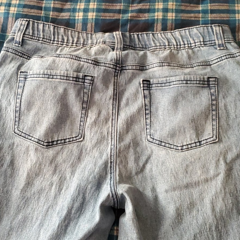 DG jeans women lrg true to size nwot - Picture 7 of 7